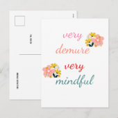 sehr Demure, sehr zurückhaltend Feiertagspostkarte (Vorne/Hinten)