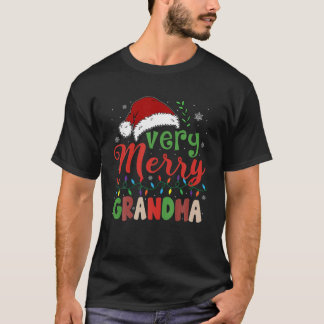 Sehr Merry Oma Weihnachtsmannmütze Xmas Light Fami T-Shirt