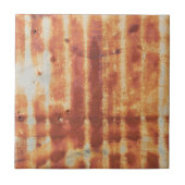 Sehr robuste Metallaußenwand eines ländlichen Ausb Fliese (Vorderseite)