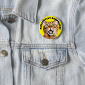 SEHR ÜBERRASCHT! Funny Crazy Cat Yellow Button (Beispiel)