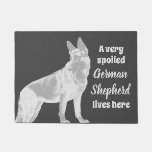 Sehr verdorbener Schäferhund-Hund Fußmatte
