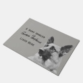 Sehr verdorbener Schäferhund-Hund Fußmatte (Schrägansicht)