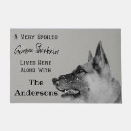 Sehr verdorbener Schäferhund-Hund Fußmatte