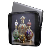 Sehr Verzierte Barockflaschen Laptopschutzhülle (Vorderseite Links)