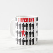Sei anders - Bodybuilder Kaffeetasse (Vorderseite Links)