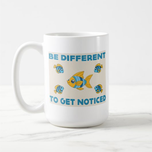 Sei anders, um T - Shirt zu bemerken Kaffeetasse (Links)