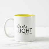 Sei das Licht | Matthew 5:14 Bibelverse Christlich Zweifarbige Tasse (Links)
