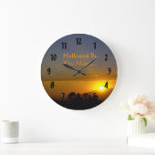 Sei dein Name erlaubt Große Wanduhr (Zuhause)
