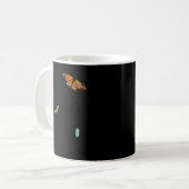 Sei der Wandel, Monarchie Raupe zum Schmetterling Kaffeetasse (Vorderseite Links)