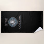 Sei die Göttin Strandtuch (Vorderseite)