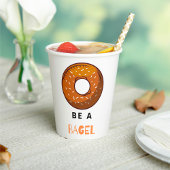 Sei ein Bagel Funny Food Pub Bagel Lover Design Pappbecher
