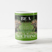 Sei ein freier Denker Kaffeetasse (Mittel)