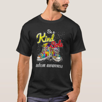 Sei eine Art-Sohle-Regenbogen-Trendy-Puzzle-Schuhe T-Shirt