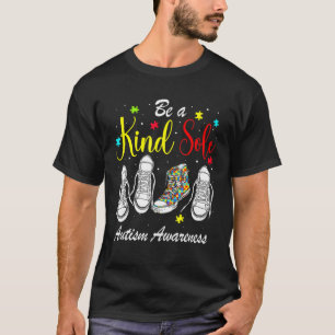 Sei eine freundliche Seele Autismusrätsel Schuhe J T-Shirt
