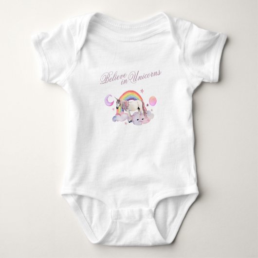 Sei einzigartig Girly Moon Unicorns Rainbow Baby Strampler (Vorderseite)