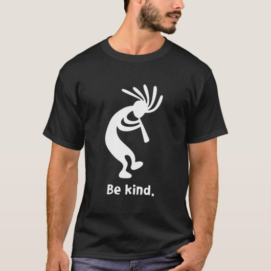Sei freundlich tanzender Kokopelli T-Shirt (Vorderseite)