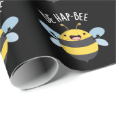 Sei Hap-bee Funny Bee Pun Dark BG Geschenkpapier (Rolleneckpunkt)