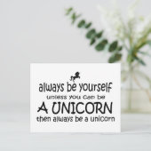 Sei immer du selbst, es sei denn, du kannst ein Ei Postkarte (Stehend Vorderseite)