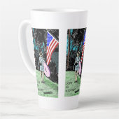 Sei kein Tourist, Kaffee, Tasse (Linke Ecke)