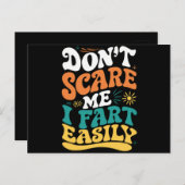 Sei mir egal, dass ich ein leicht lustiges Zitat F Postkarte (Vorne/Hinten)