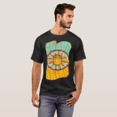 Sei mutig und lächle. T-Shirt (Vorne ganz)