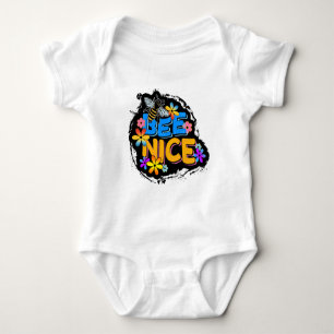 SEI NETT BLUMEN BUNTE BLUMEN BABY STRAMPLER