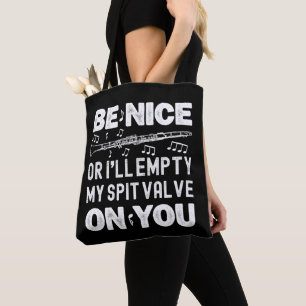 Sei nett, ich leere meinen Spit Valve Klarinettens Tasche