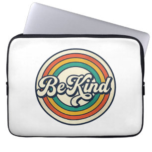 Sei nett Retro-Regenbogen Vintage-Shirt-Design_2 Laptopschutzhülle