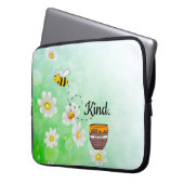 Sei nett | Weißer und grüner Blumenstext Schöner T Laptopschutzhülle (Vorderseite Links)