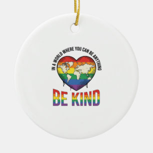 Sei nett Welt Herz Regenbogen Vektor T-Shirt Desig Keramik Ornament