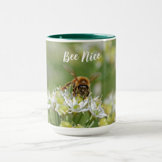 Sei nette Biene auf Blume Tasse Cup (Zentrum)