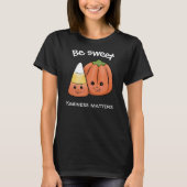 Sei süß Halloween Candy Corn & Pumpkin T-Shirt (Vorderseite)