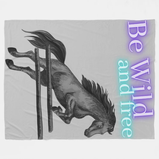 Sei wild und frei beim Springen Fleecedecke (Vorderseite (Horizontal))