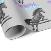 Sei wild und frei beim Springen Geschenkpapier (Rolleneckpunkt)