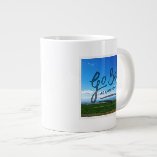 Seid abenteuerlich Jumbo-Tasse (Vorderseite Rechts)