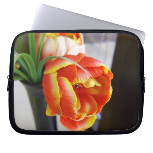 Seidentulip Laptopschutzhülle (Vorderseite)