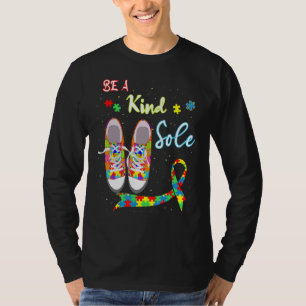 Seien Sie ein freundlicher, einsamer Autismus Bewu T-Shirt