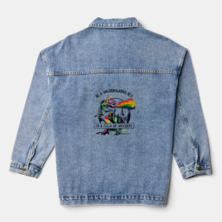 Seien Sie ein Unicornasaurus Rex in einem Feld des Jeansjacke