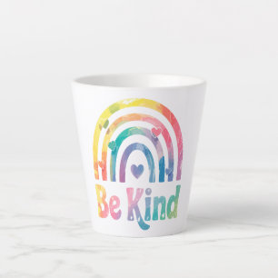 Seien Sie freundlich farbenfroher Regenbogen - ins Milchtasse