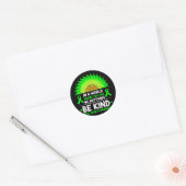 Seien Sie freundlich grüne Multifunktionsblume Son Runder Aufkleber (Umschlag)
