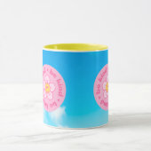 Seien Sie freundlich mit dem gelben Griff der Tass Tasse (Zentrum)