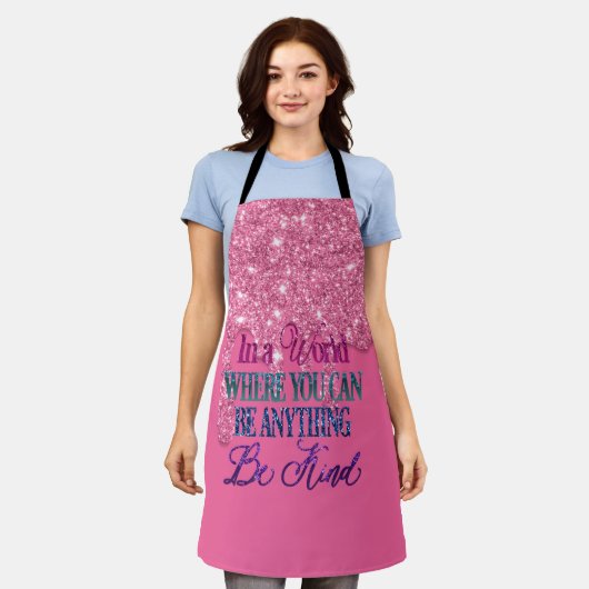 Seien Sie freundlich rosa Drilling-Glitzer Schürze (Getragen)