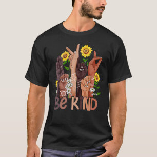 Seien Sie freundlich und sprechen Sie gegen den Ta T-Shirt
