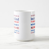 Seien Sie freundlich Wahl 2024 Joe Biden Ich bin n Kaffeetasse (Mittel)