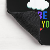 Seien Sie freundlich zu Ihrem Geist Krieger Regenb Mousepad (Ecke)