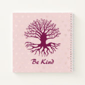 Seien Sie freundlicher Baum in Burgund mit rosa He Notizblock (Rückseite)
