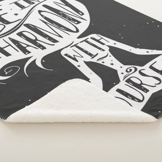 Seien Sie in Übereinstimmung mit selbst Sherpadecke (3/4)