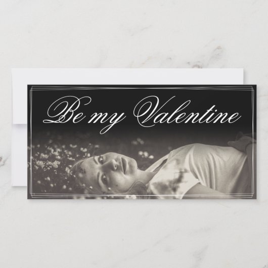 Seien Sie meine Valentinin - lügende junge Frau (Vorderseite)