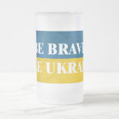 Seien Sie mutig wie ein strukturiertes Zitat aus d Mattglas Bierglas (Mittel)