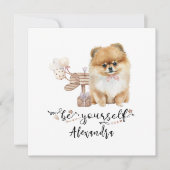 Seien Sie Niedlicher Spitz-Welpe neben dem Postfac Einladung (Vorderseite)